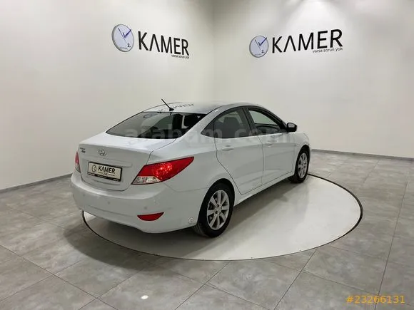 Hyundai Accent Blue 1.4 D-CVVT Mode Plus Image 2